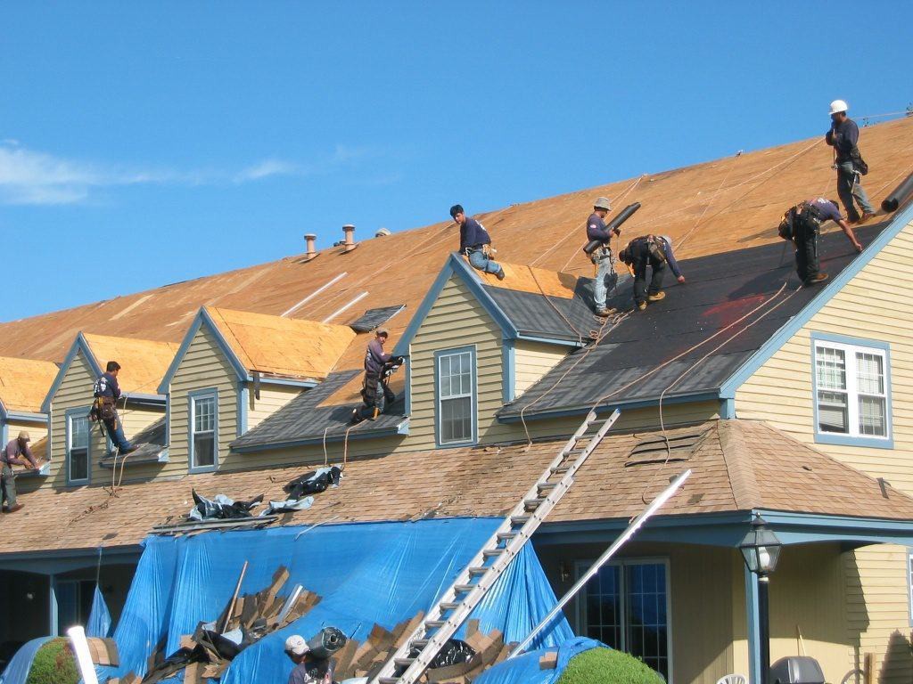 Condo-Roof-Installation1-1024x768